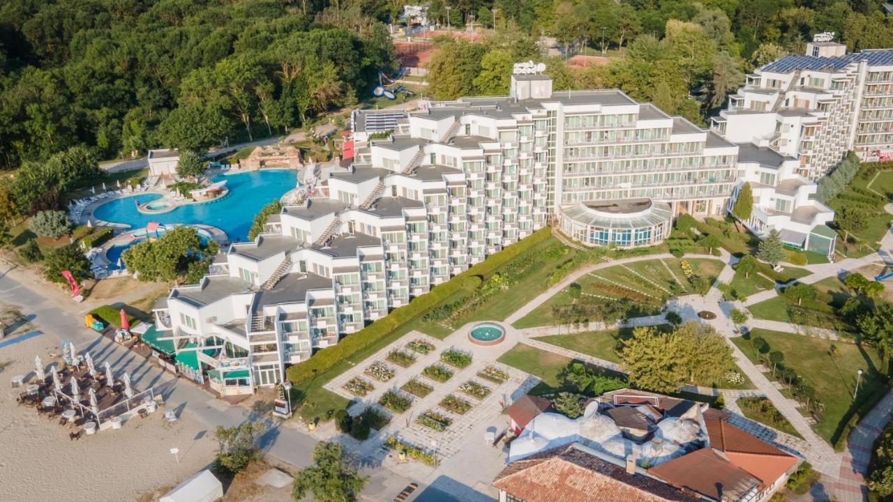 Laguna Beach Hotel Albena Bagian luar foto
