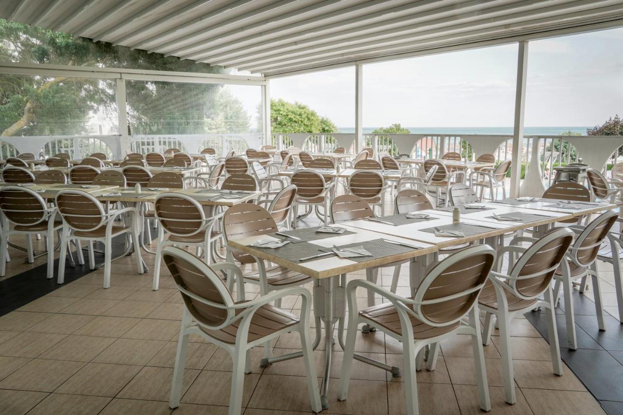 Laguna Beach Hotel Albena Bagian luar foto
