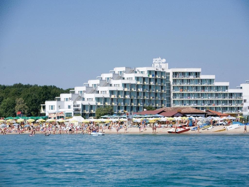 Laguna Beach Hotel Albena Bagian luar foto